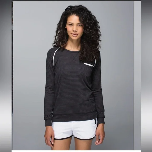 Lululemon Weightless Crew see pictures for size - Picture 6 of 6